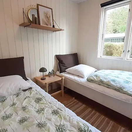 4 Star In Logstor 別荘