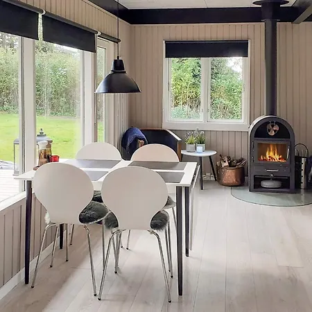 4 Star In Logstor 別荘 *